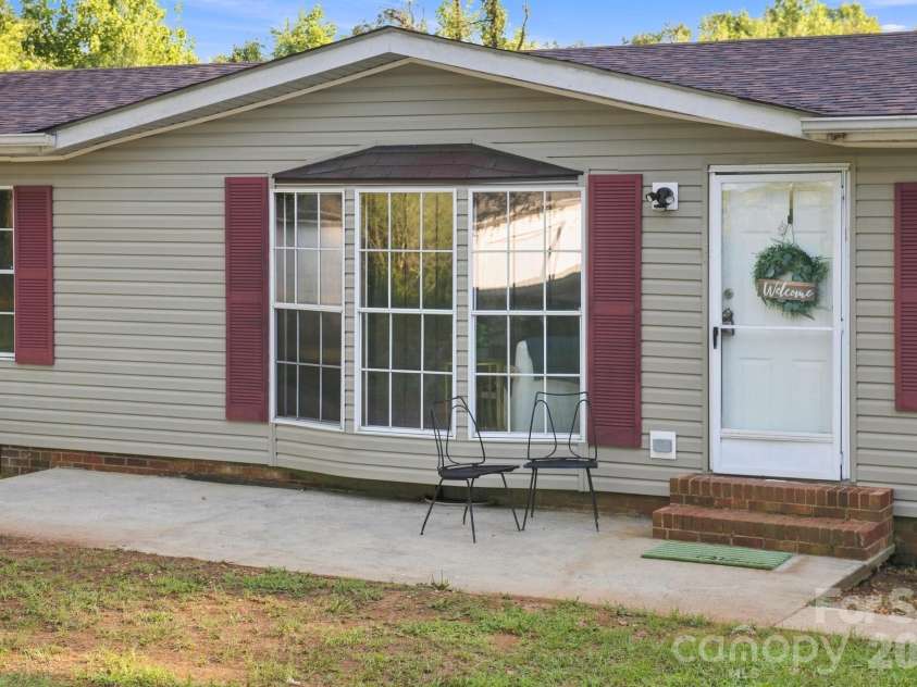 3159 Ward Green Street, Lenoir, NC 28645.  MLS# CAR4418654, YatesRealty ID 48082. 