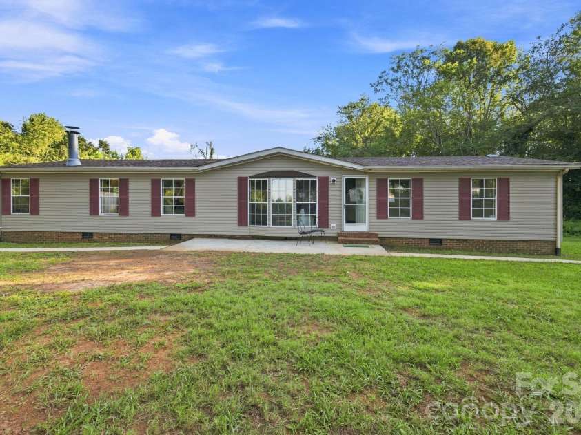 3159 Ward Green Street, Lenoir, NC 28645.  MLS# CAR4418654, YatesRealty ID 48082. 
