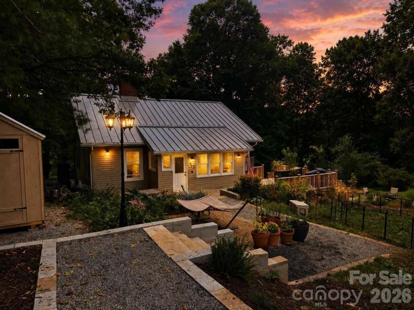 55 Beaman Road, Marion, NC 28752.  MLS# CAR4419435, YatesRealty ID 48084. 