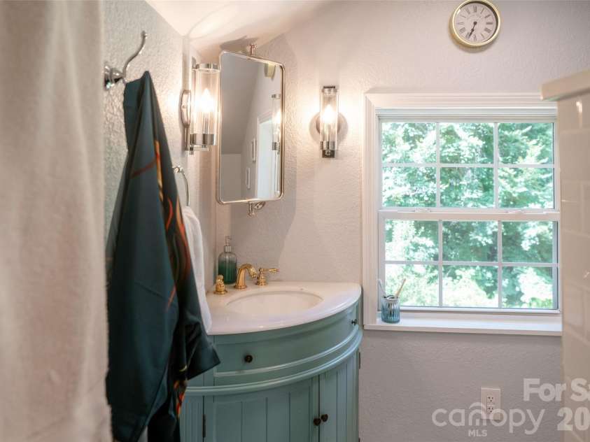 55 Beaman Road, Marion, NC 28752.  MLS# CAR4419435, YatesRealty ID 48084. 