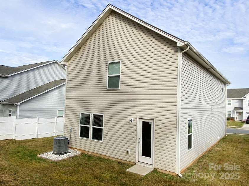 848 Georgia Oak Lane, Landis, NC 28088.  MLS# CAR4317987, YatesRealty ID 48085. Backyard