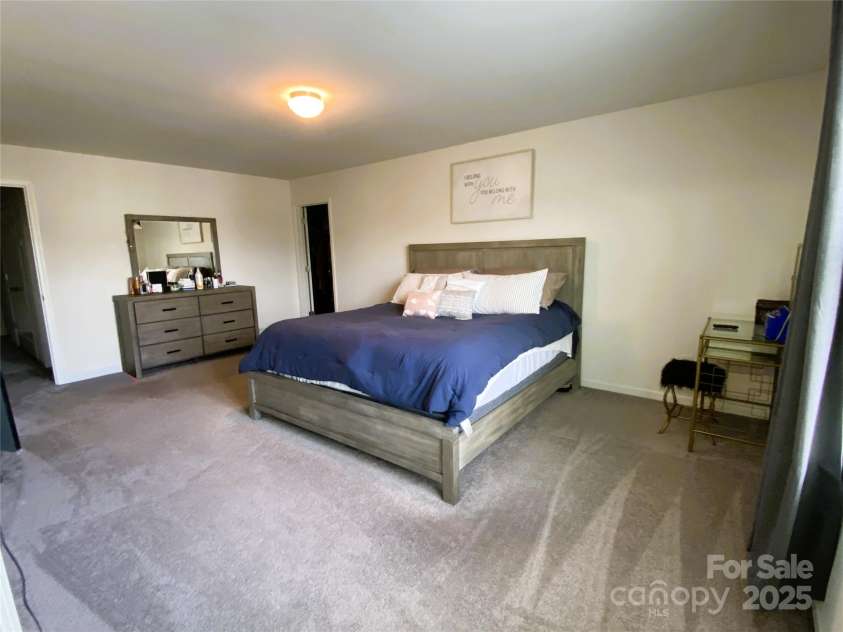 848 Georgia Oak Lane, Landis, NC 28088.  MLS# CAR4317987, YatesRealty ID 48085. Primary Bedroom