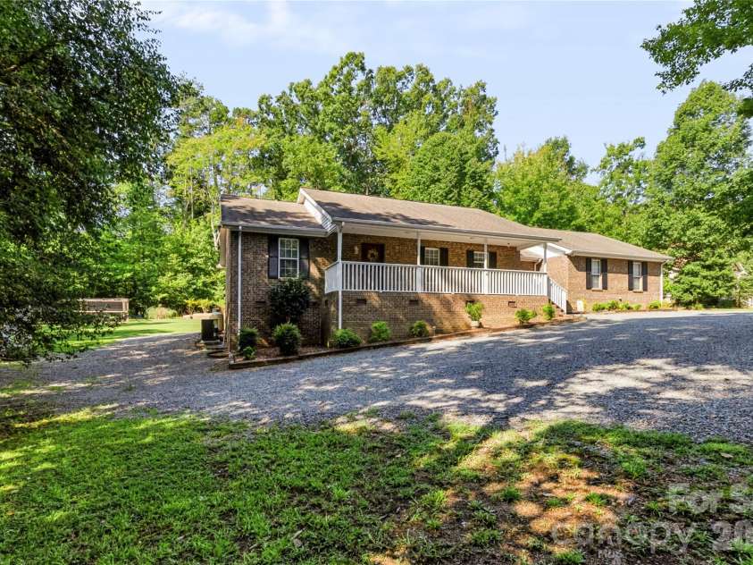 278 Newport Drive, Mount Gilead, NC 27306.  MLS# CAR4417109, YatesRealty ID 48086. 