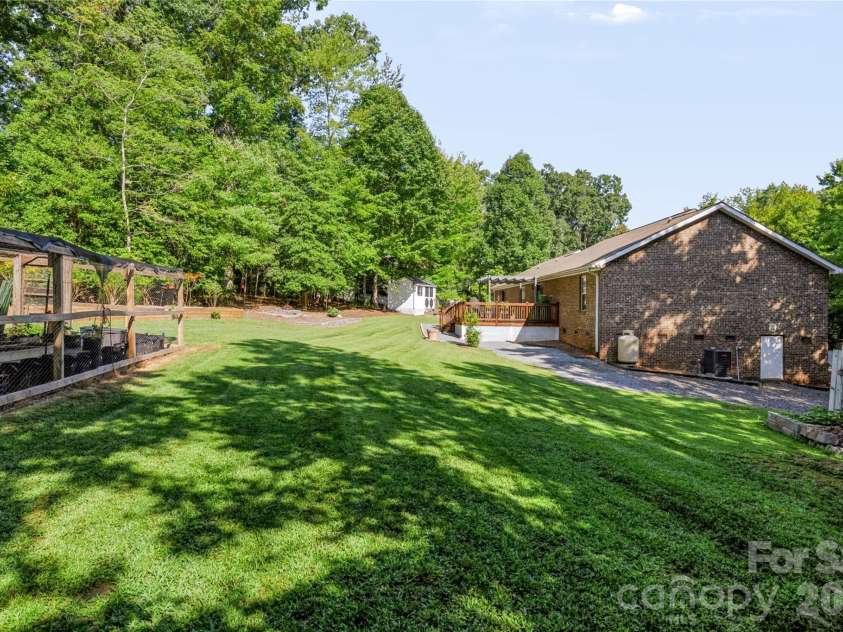278 Newport Drive, Mount Gilead, NC 27306.  MLS# CAR4417109, YatesRealty ID 48086. 