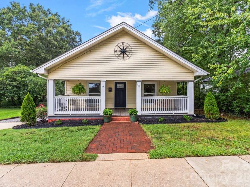 412 1st Avenue, Maiden, NC 28650.  MLS# CAR4417532, YatesRealty ID 48087. 
