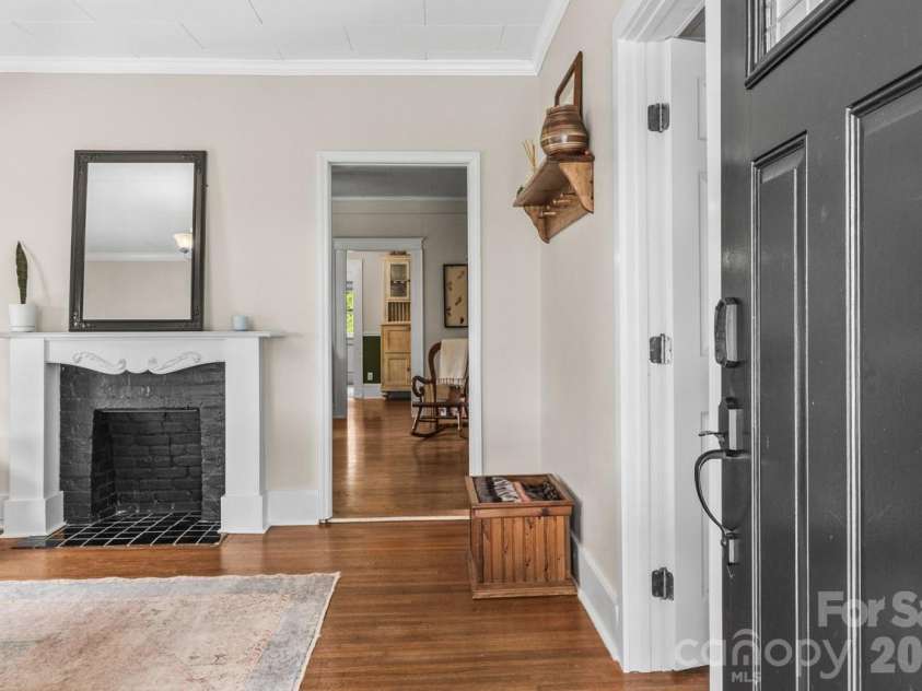 412 1st Avenue, Maiden, NC 28650.  MLS# CAR4417532, YatesRealty ID 48087. 