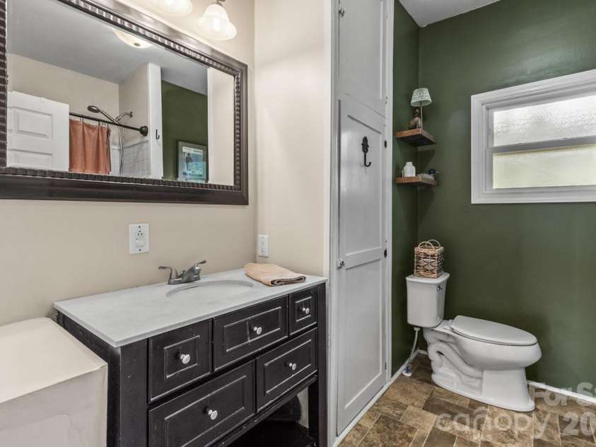 412 1st Avenue, Maiden, NC 28650.  MLS# CAR4417532, YatesRealty ID 48087. 