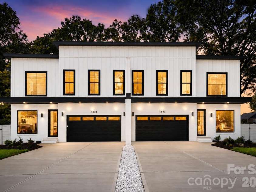 4538 Craig Avenue, Charlotte, NC 28211.  MLS# CAR4417719, YatesRealty ID 48088. 