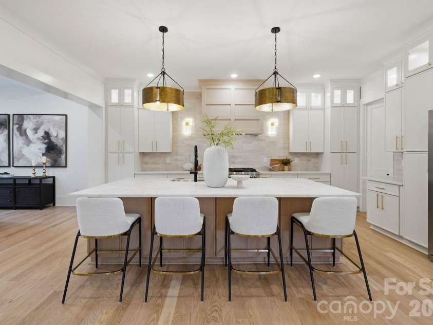 4538 Craig Avenue, Charlotte, NC 28211.  MLS# CAR4417719, YatesRealty ID 48088. Kitchen