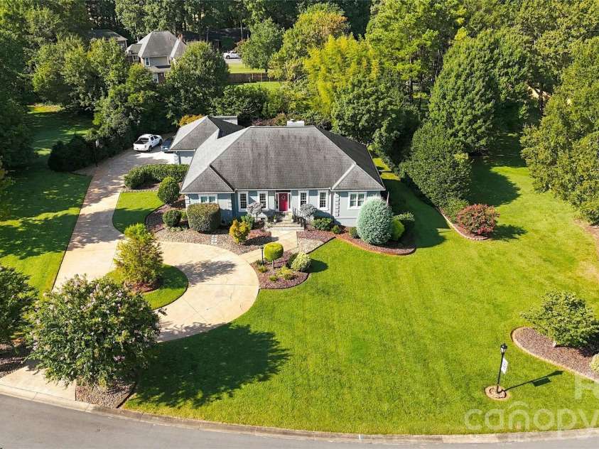 1808 Country Garden Drive, Shelby, NC 28150.  MLS# CAR4413865, YatesRealty ID 48090. 
