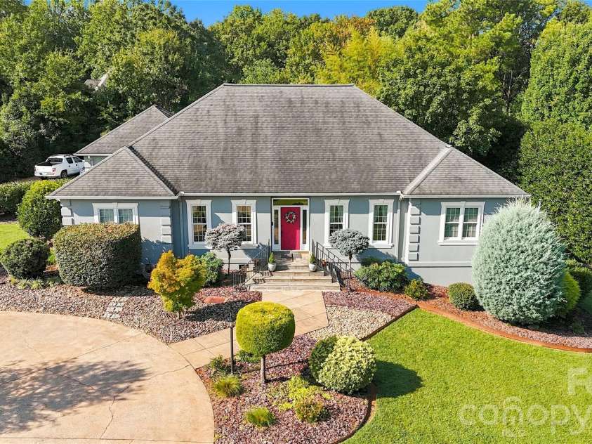 1808 Country Garden Drive, Shelby, NC 28150.  MLS# CAR4413865, YatesRealty ID 48090. 