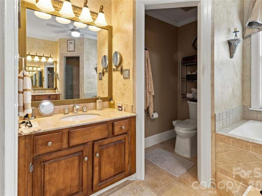 1808 Country Garden Drive, Shelby, NC 28150.  MLS# CAR4413865, YatesRealty ID 48090. 