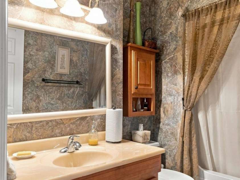 1808 Country Garden Drive, Shelby, NC 28150.  MLS# CAR4413865, YatesRealty ID 48090. 