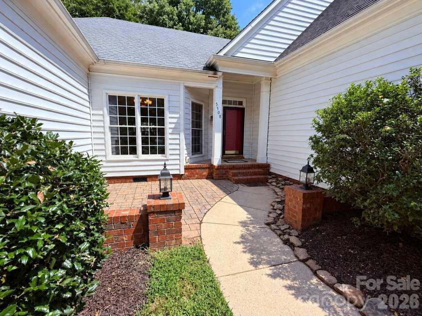 5508 Tullamore Lane, Charlotte, NC 28269.  MLS# CAR4414187, YatesRealty ID 48091. 