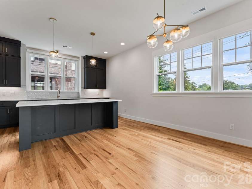 3015 Kalex Court, Charlotte, NC 28204.  MLS# CAR4411087, YatesRealty ID 48094. 