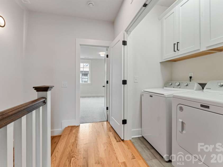 3015 Kalex Court, Charlotte, NC 28204.  MLS# CAR4411087, YatesRealty ID 48094. 