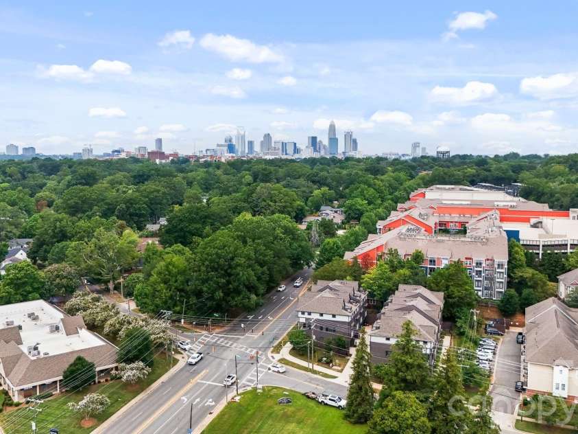 3015 Kalex Court, Charlotte, NC 28204.  MLS# CAR4411087, YatesRealty ID 48094. 