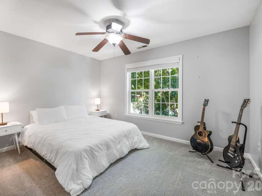 19 Oakcrest Place, Asheville, NC 28806.  MLS# CAR4408201, YatesRealty ID 48095. 2nd Bedroom