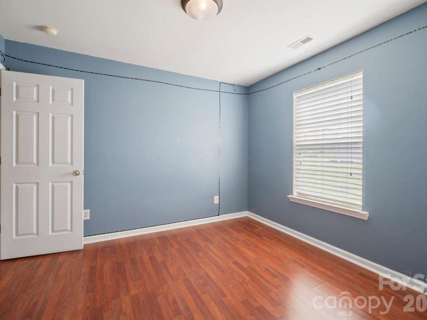 2015 Mallard Pointe Drive, Kannapolis, NC 28083.  MLS# CAR4419846, YatesRealty ID 48097. 