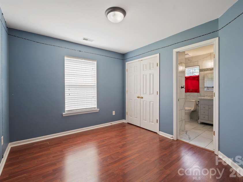 2015 Mallard Pointe Drive, Kannapolis, NC 28083.  MLS# CAR4419846, YatesRealty ID 48097. 