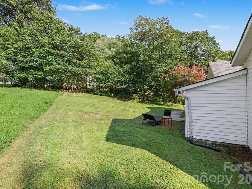 2878 Millstone Drive, Gastonia, NC 28054.  MLS# CAR4419334, YatesRealty ID 48098. Back Yard