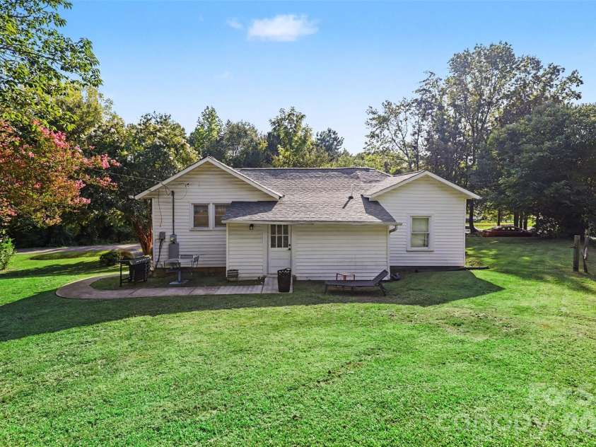 2878 Millstone Drive, Gastonia, NC 28054.  MLS# CAR4419334, YatesRealty ID 48098. Back yard view