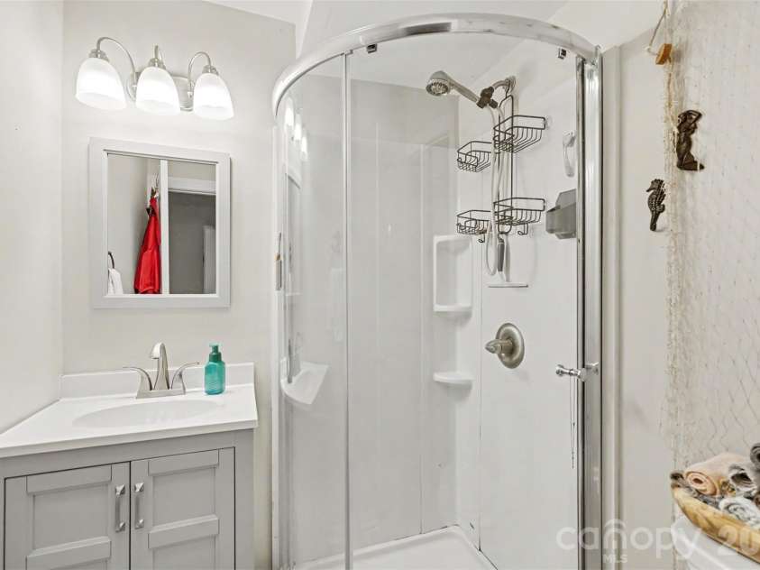 2878 Millstone Drive, Gastonia, NC 28054.  MLS# CAR4419334, YatesRealty ID 48098. Bathroom 1
