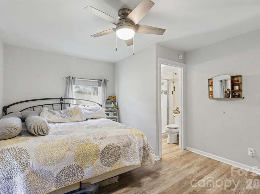 2878 Millstone Drive, Gastonia, NC 28054.  MLS# CAR4419334, YatesRealty ID 48098. Master w/ Ensuite