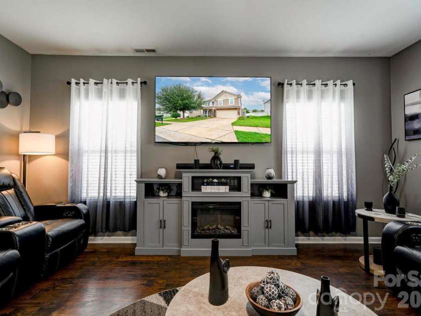 3219 Pikes Peak Drive, Gaston, NC 28052.  MLS# CAR4412245, YatesRealty ID 48099. 