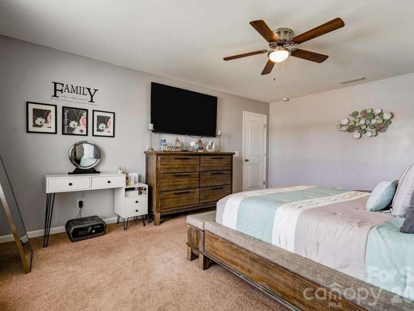 3219 Pikes Peak Drive, Gaston, NC 28052.  MLS# CAR4412245, YatesRealty ID 48099. 