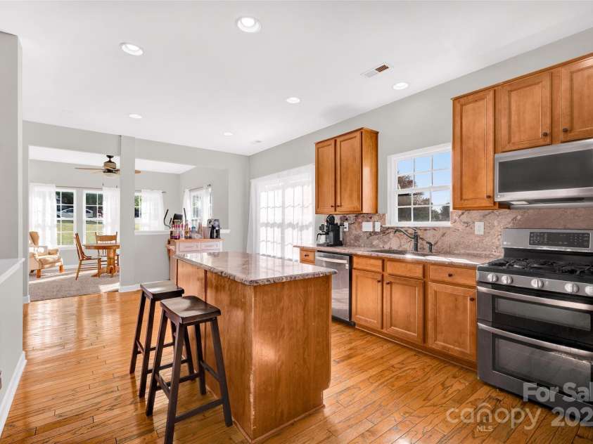 210 Golden Valley Drive, Mooresville, NC 28115.  MLS# CAR4300848, YatesRealty ID 481. 