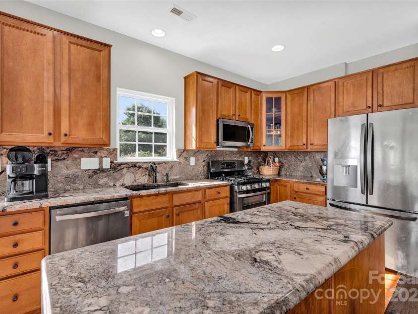 210 Golden Valley Drive, Mooresville, NC 28115.  MLS# CAR4300848, YatesRealty ID 481. 