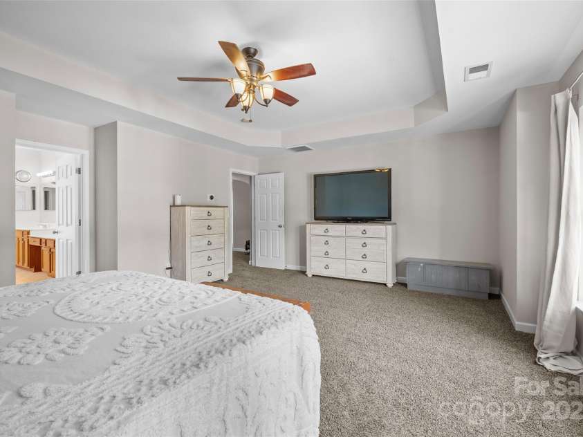 210 Golden Valley Drive, Mooresville, NC 28115.  MLS# CAR4300848, YatesRealty ID 481. 