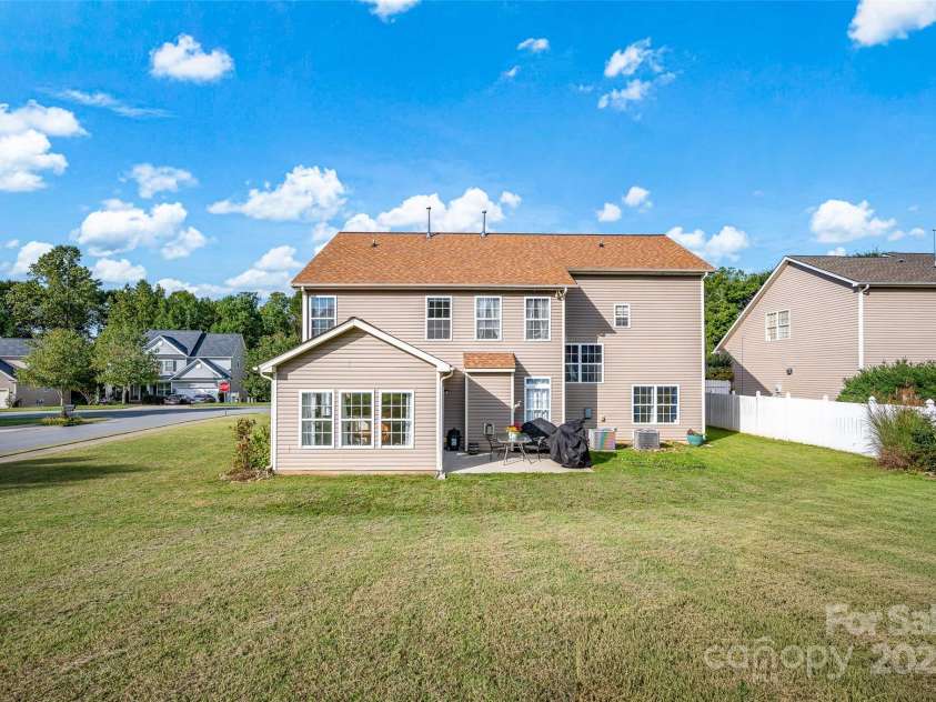 210 Golden Valley Drive, Mooresville, NC 28115.  MLS# CAR4300848, YatesRealty ID 481. 