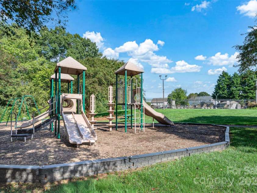 210 Golden Valley Drive, Mooresville, NC 28115.  MLS# CAR4300848, YatesRealty ID 481. 