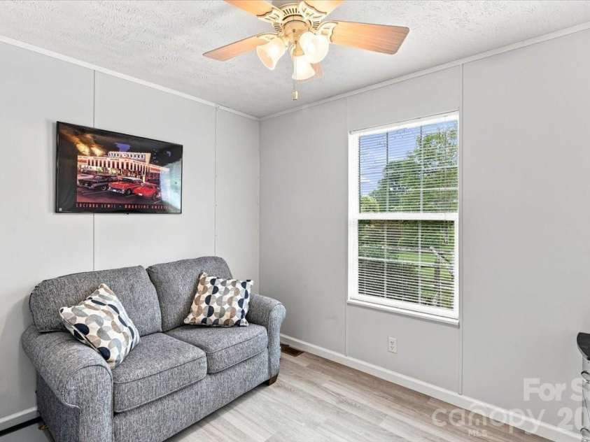 220 Powderhorn Drive, Waynesville, NC 28786.  MLS# CAR4419186, YatesRealty ID 48100. 