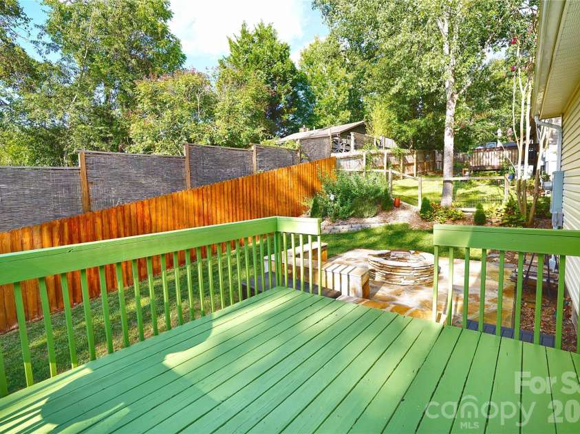 43 Moore Avenue, Asheville, NC 28806.  MLS# CAR4408309, YatesRealty ID 48101. 
