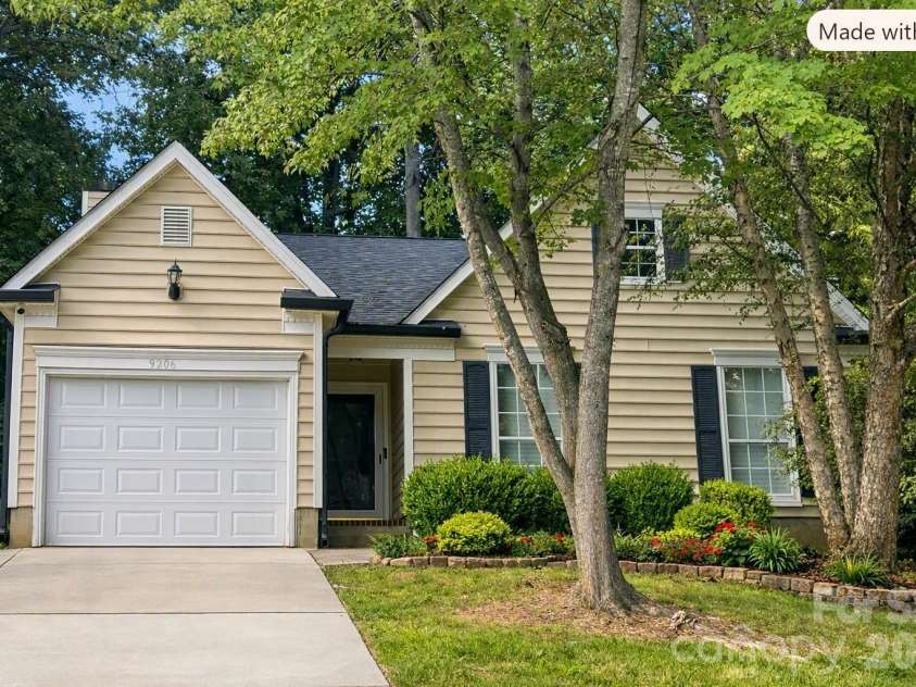9206 Rotherham Lane, Charlotte, NC 28216.  MLS# CAR4419892, YatesRealty ID 48102. Digitally Enhanced