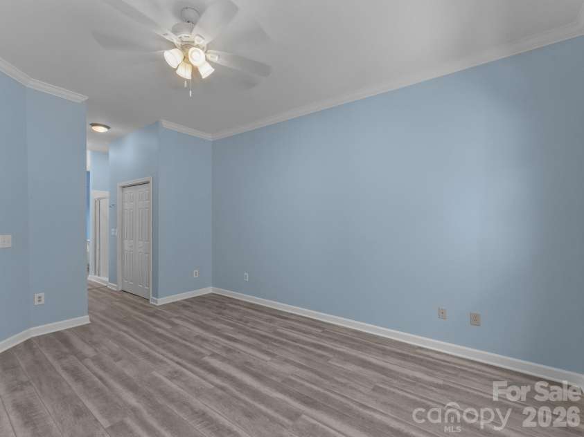 47 Ridgetop Circle, Brevard, NC 28712.  MLS# CAR4414637, YatesRealty ID 48104. Primary Bedroom