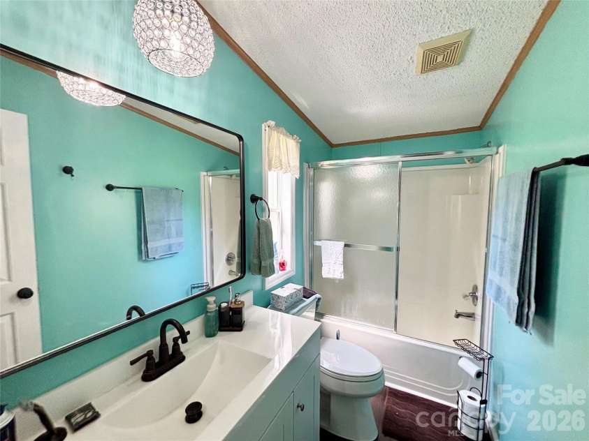 236 Riverwind Drive, Hendersonville, NC 28739.  MLS# CAR4418143, YatesRealty ID 48106. 