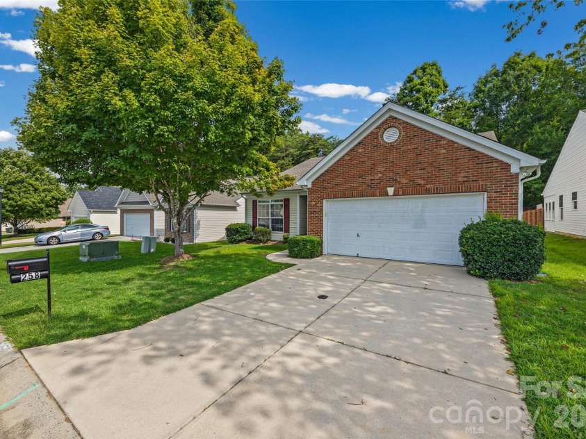 258 Tradition Way, Rock Hill, SC 29732.  MLS# CAR4419949, YatesRealty ID 48107. 