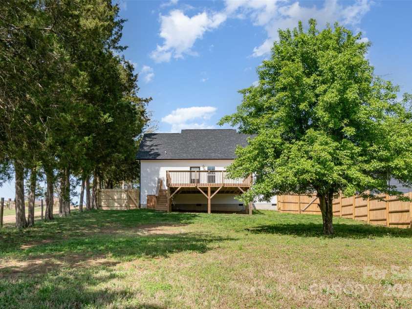 623 Skyland Drive, Mount Pleasant, NC 28124.  MLS# CAR4239820, YatesRealty ID 4811. 