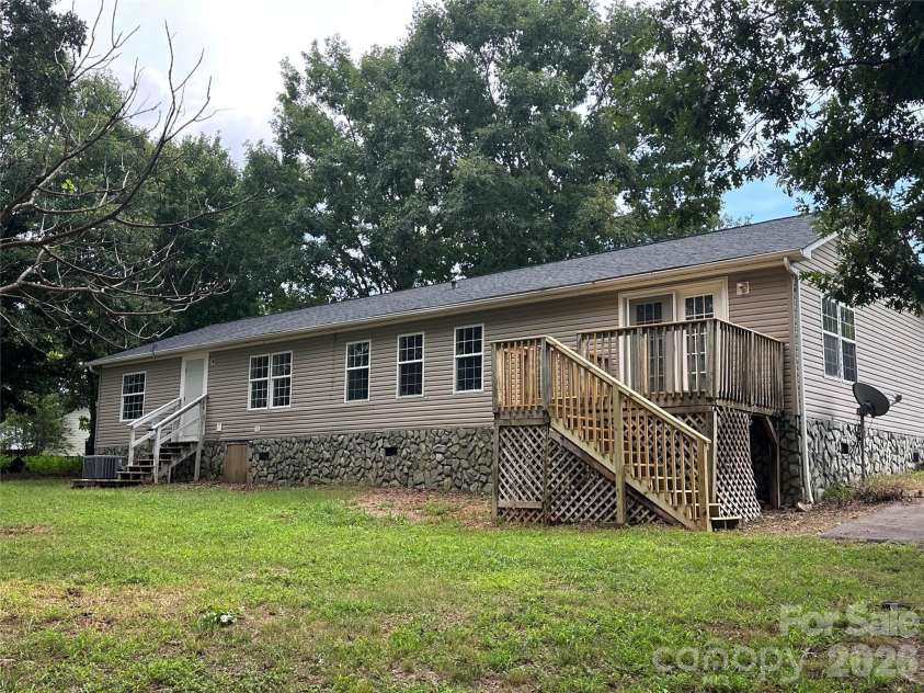 4786 BRIAR Court, Granite Falls, NC 28630.  MLS# CAR4419568, YatesRealty ID 48110. 