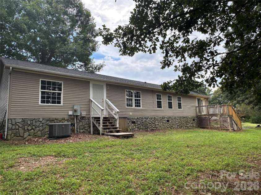 4786 BRIAR Court, Granite Falls, NC 28630.  MLS# CAR4419568, YatesRealty ID 48110. 