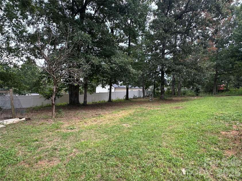 4786 BRIAR Court, Granite Falls, NC 28630.  MLS# CAR4419568, YatesRealty ID 48110. 