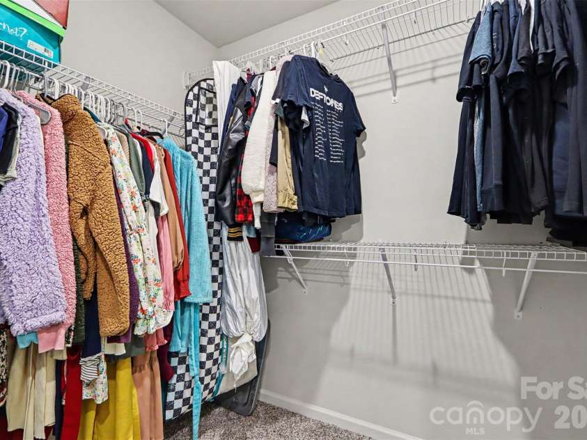 1224 Harland Street, Charlotte, NC 28216.  MLS# CAR4419812, YatesRealty ID 48111. 