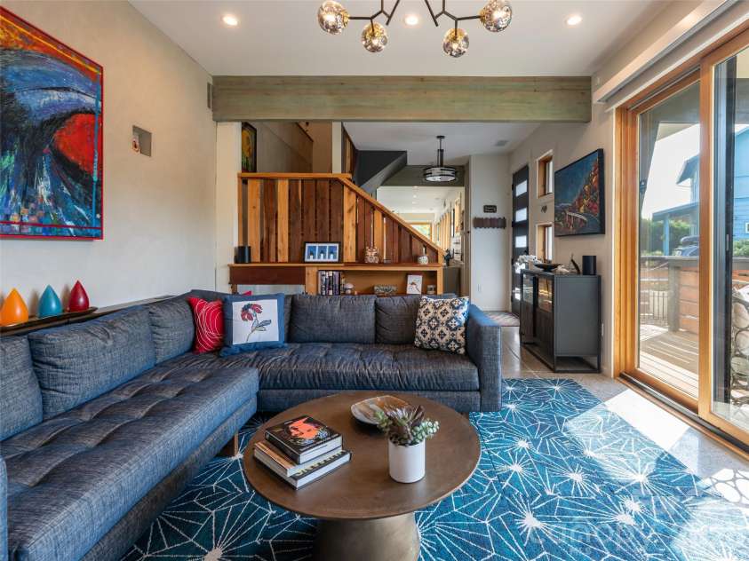 4 Osprey Trail, Asheville, NC 28806.  MLS# CAR4418286, YatesRealty ID 48114. 