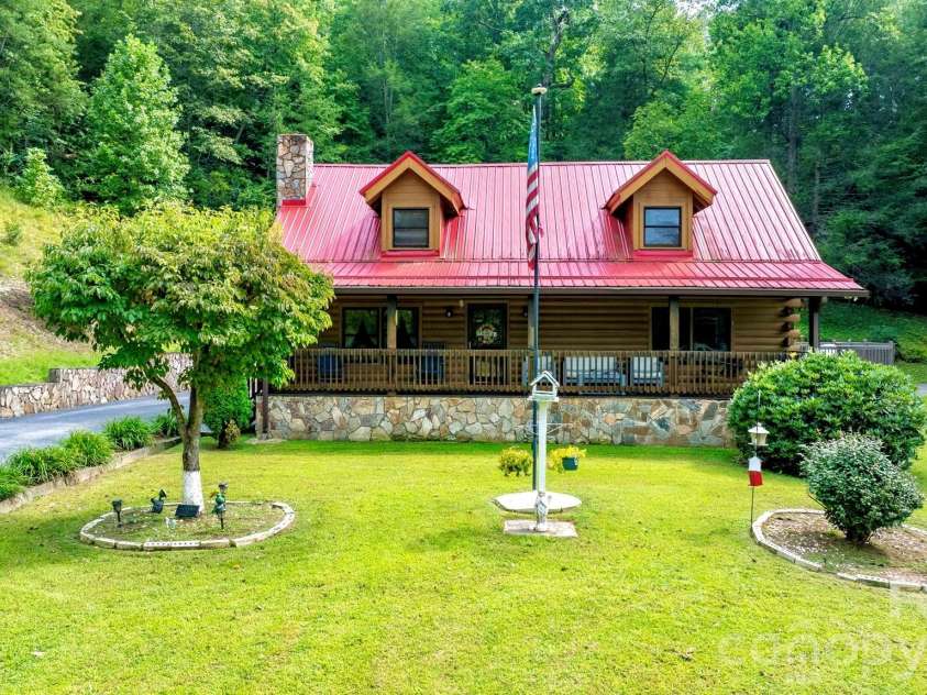 100 Goose Creek Road, Marion, NC 28752.  MLS# CAR4417607, YatesRealty ID 48118. 