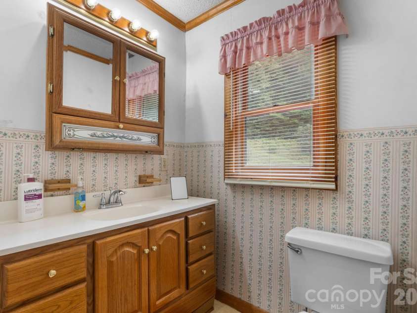 100 Goose Creek Road, Marion, NC 28752.  MLS# CAR4417607, YatesRealty ID 48118. 