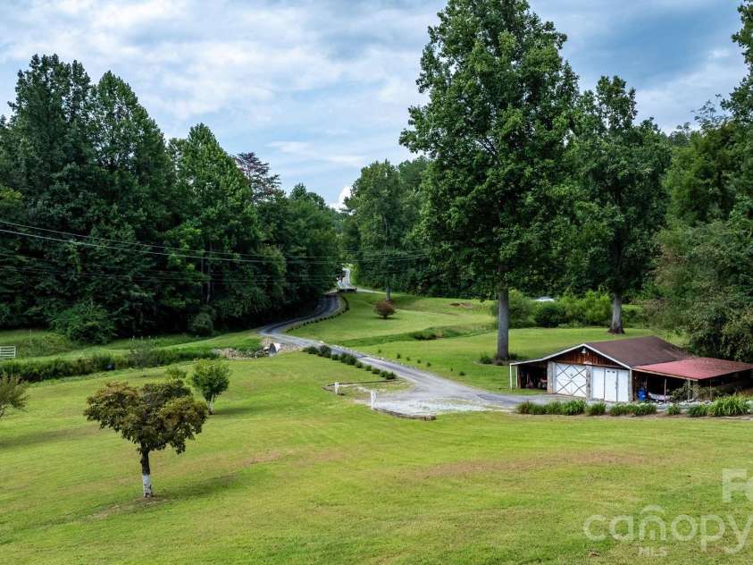 100 Goose Creek Road, Marion, NC 28752.  MLS# CAR4417607, YatesRealty ID 48118. 